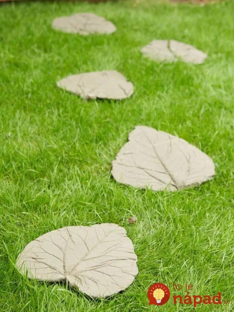RX-DK-RSG01707_leaf-foot-path_s3x4.jpg.rend.hgtvcom.1280.1707