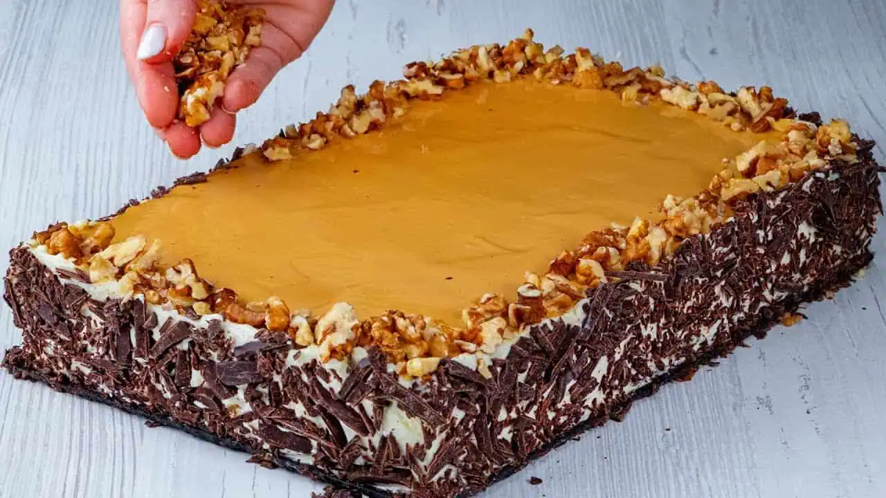 Tento koláč robím KAŽDÝ VÍKEND: Lacný a fantasticky chutný recept bez pečenia!