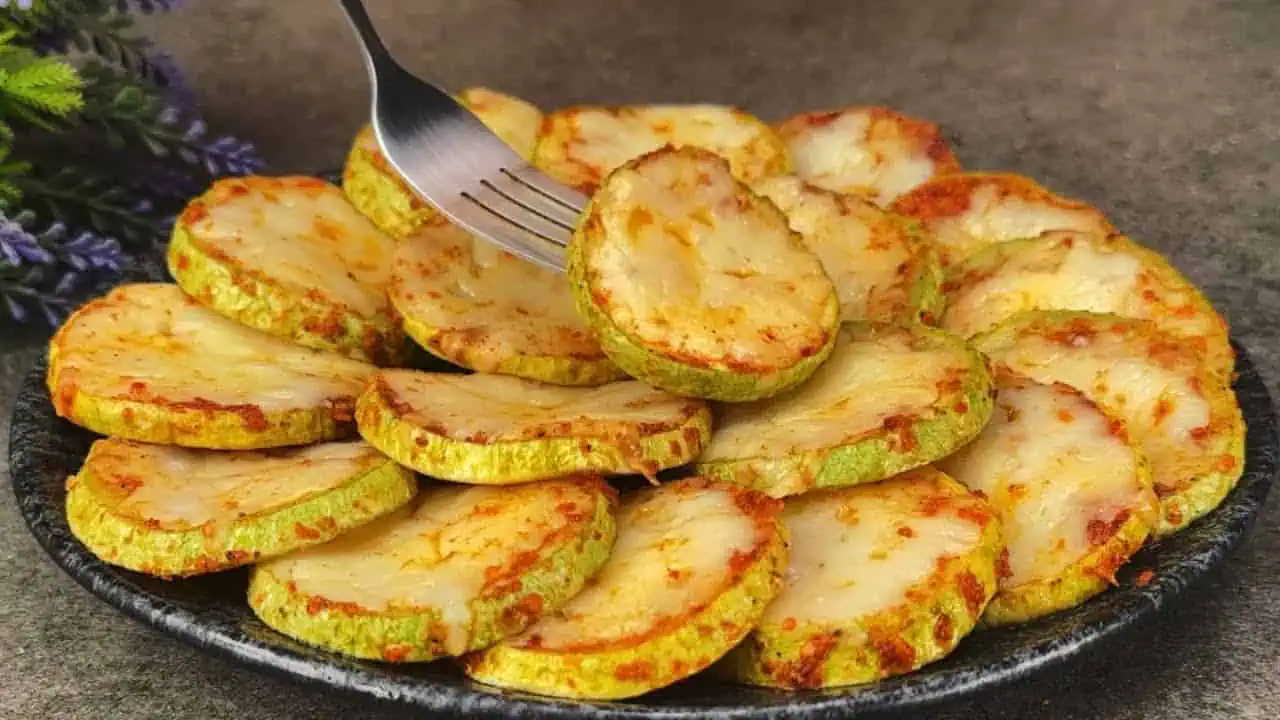 Cuketu už nevysmážajte: Tento recept si podmanil tisíce žien, pretože je chutný, rýchly a pomáha pri chudnutí!