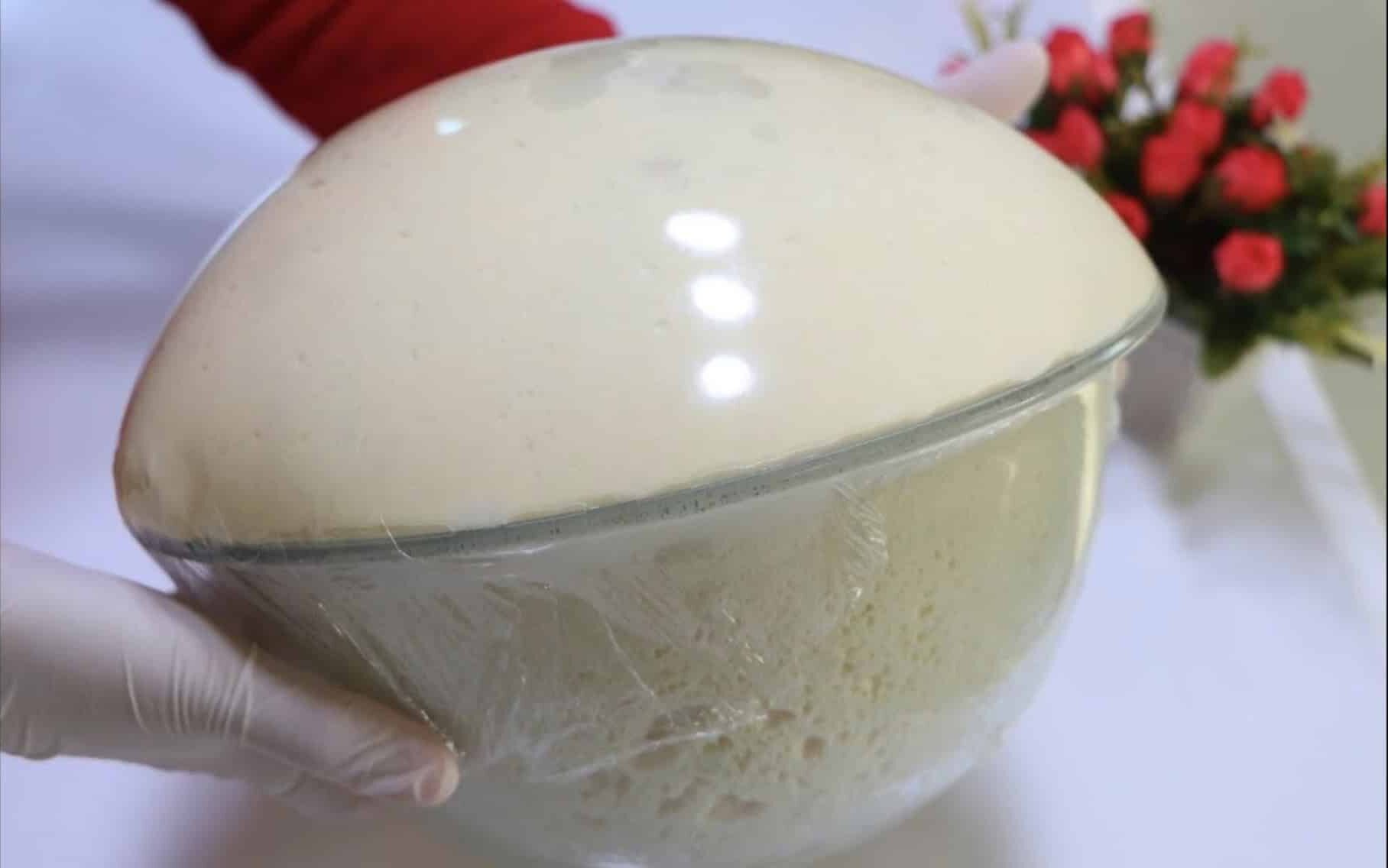 ZÁZRAČNÉ cesto z vody na všetko pečivo: Buchty z neho sú ako bavlnka – veľmi hospodárny recept bez vajec, mlieka aj masla!