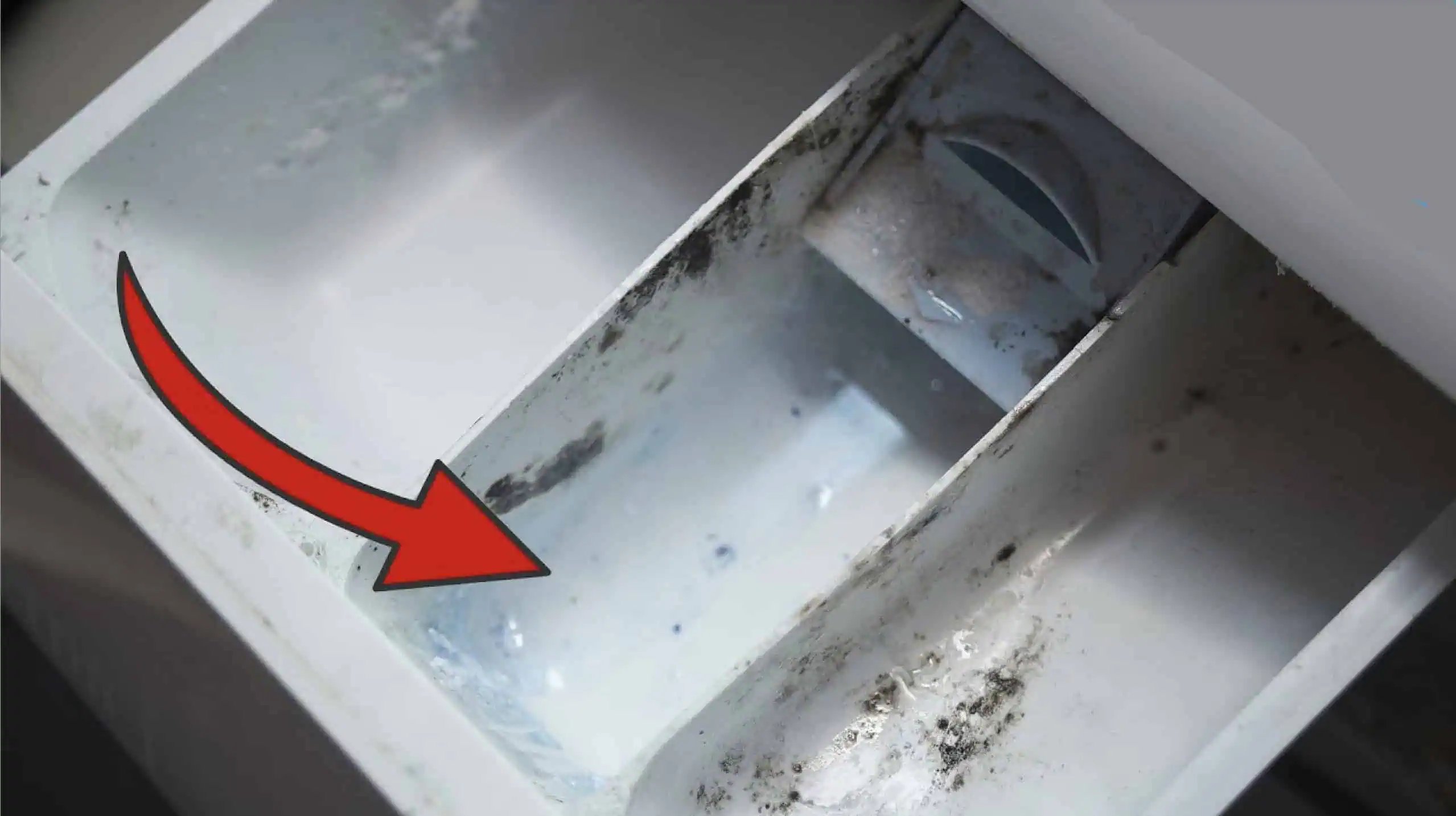 Zaručený domáci TRIK, ako ľahko vyčistíte zásuvku v práčke: Zmizne pleseň, vodný kameň a  biely plast je ako nový!