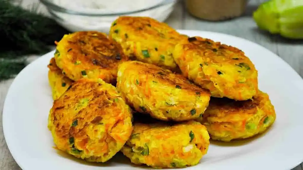 Musím sa podeliť o nový recept na fantasticky chutné CUKETOVÉ fašírky: Vôbec NIE SÚ nasiaknuté olejom, robím ich celú sezónu!