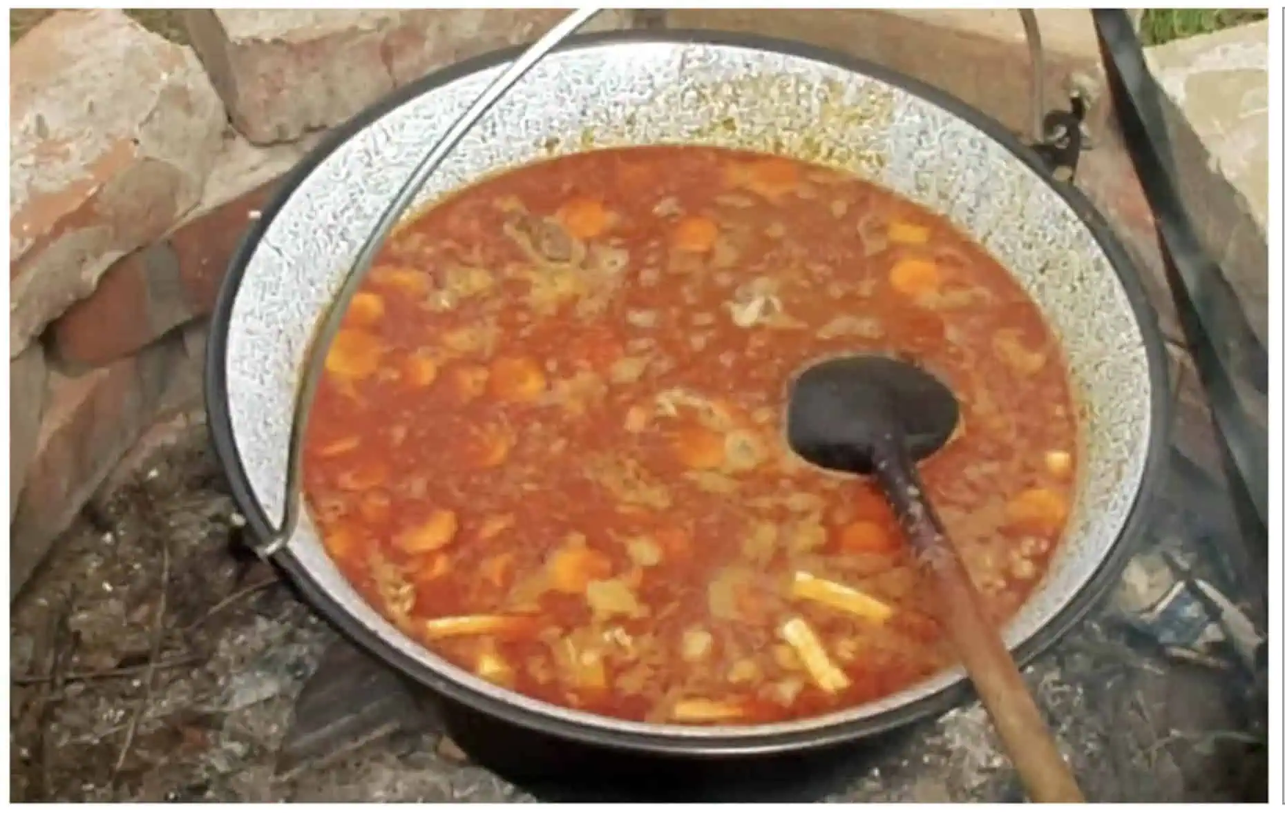 Toto vyvážite počas varenia ZLATOM: Finta skúseného gulášmajstra pre najlepší GULÁŠ pod slnkom!