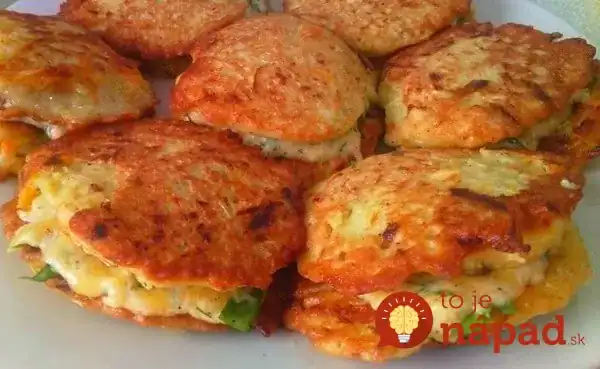 Úplne fantastické cuketové placky s NÁPLŇOU: Recept od tetušky z našej dediny!