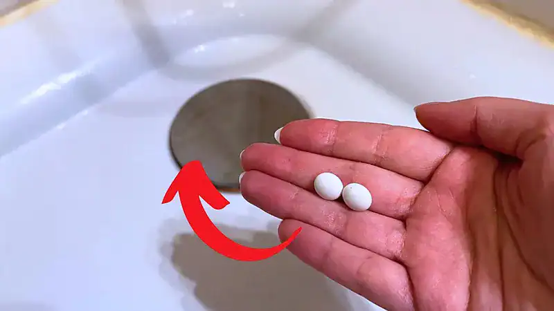 Hoďte do umývadla a naplňte vodou: Fungujú tak rýchlo, že ČISTIČ POTRUBIA sa môže schovať!