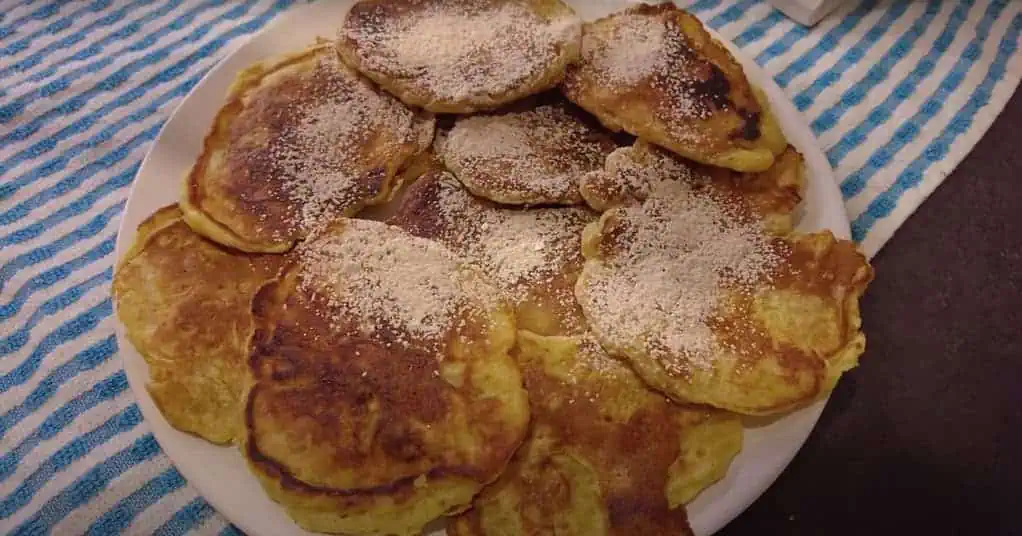 Upiekla som JABLKOVÉ palacinky a mali taký úspech, že manžel hovorí, aby som iné už nerobila: Hotové sú za 7 minút!