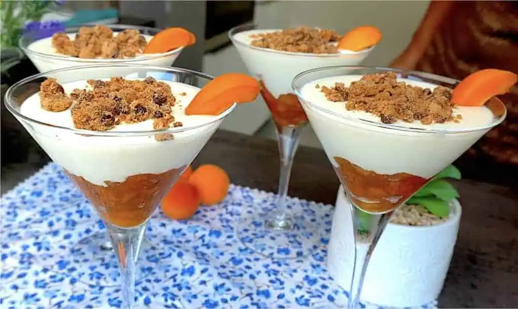 Marhuľová MAŠKRTA s mascarpone a bielou čokoládou: Len dajte vychladiť a máte pochúťku lepšiu ako zmrzlina!