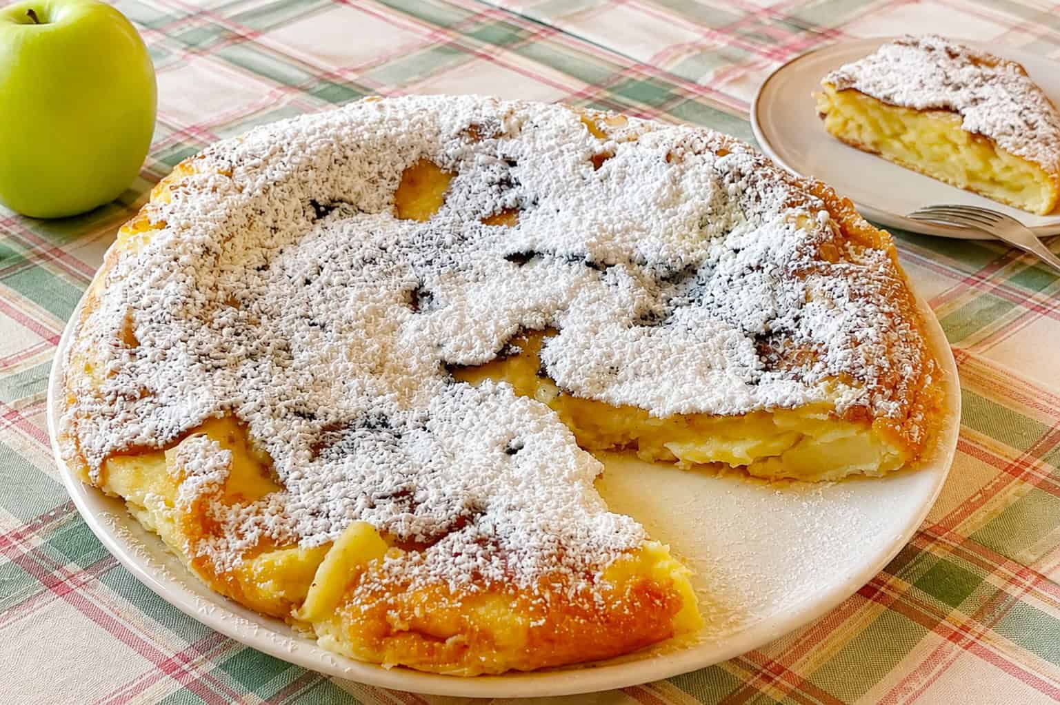 SLÁVNY jablkový koláč z panivce, ktorý pobláznil celý svet: Rýchly a jednoduchý len z 1 vajíčka – pečie sa len 15 minút!