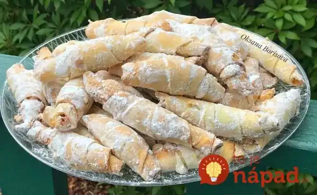 Zázračný recept na jemné rožteky z kyslej smotany: Vyskúšajte ku káve alebo čaju, sú neprekonateľné!