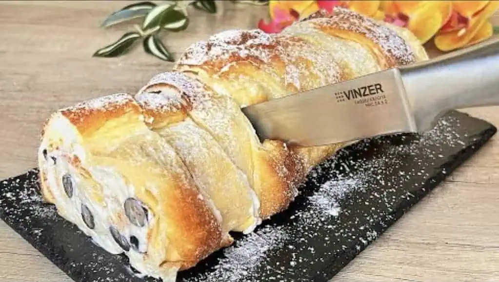 Nový recept na šľahačkovú roládu za 5 minút: Božsky jemná chuť, ktorá zatieni aj drahé zákusky!