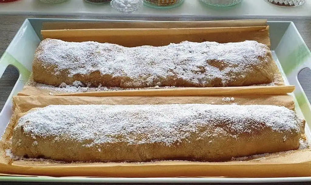 Málokto vie, že treba do cesta na štrúdľu pridať aj túto TAJNÚ prísadu: Z lístkového už nepečiem, toto cesto je výborné!